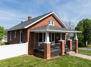 104 Austin Ave, Staunton, VA 24401
