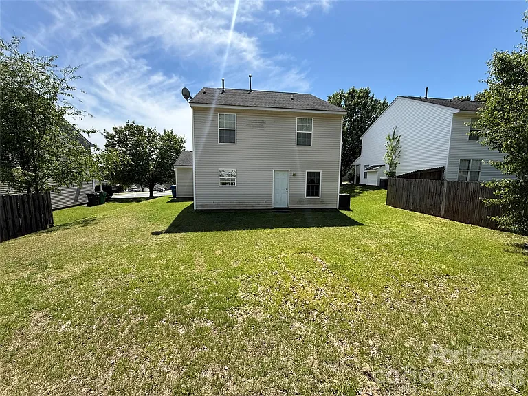3327 Buckvalley Dr — Photo 16