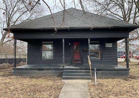 1st image of 1058 S 3rd St