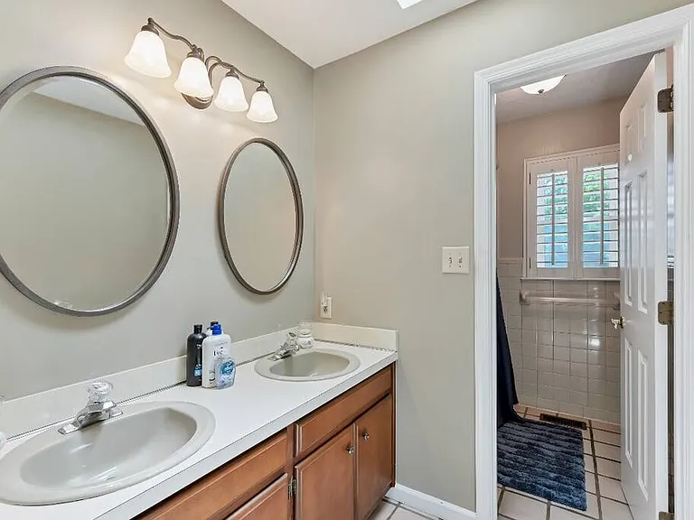 101 S Boxwood St — Photo 15