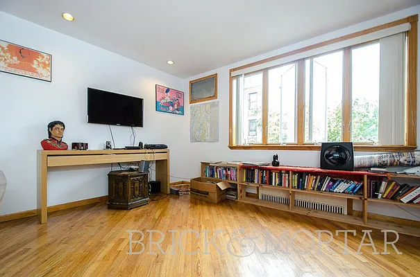 Rented by Brick&Mortar | media 21