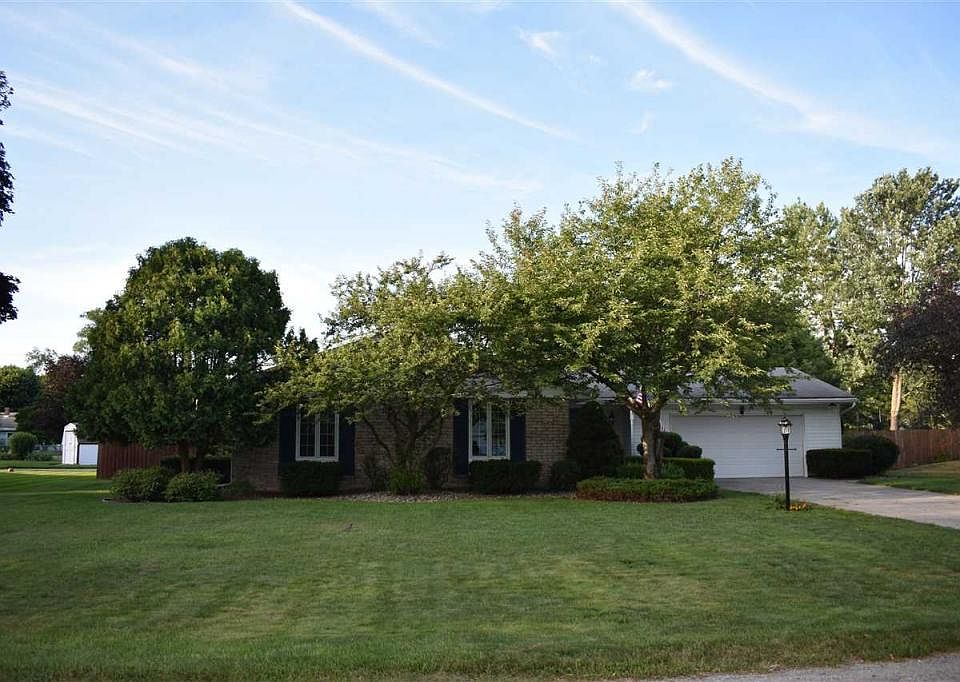 1st image of 24669 Elmhurst Dr