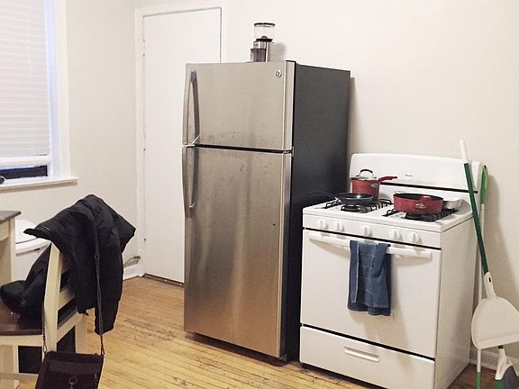 4th image of 915-23 W Waveland Ave #917-2C
