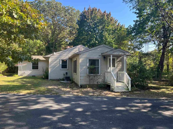 409 Foster Ave, Egg Harbor Township, NJ 08234