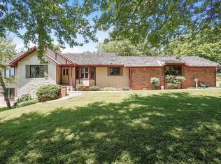 1287 S Berkshire Ave, Springfield, MO 65809