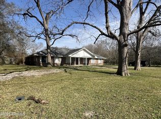 1499 Old Spanish Trl, Broussard, LA 70518