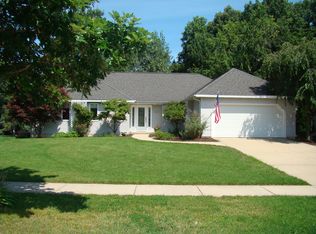 1919 Kingston Dr SE, Grand Rapids, MI 49508