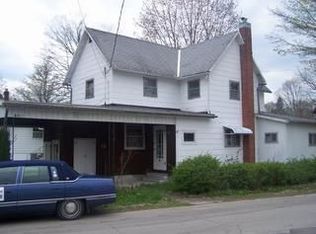 72 Oak St, Wellsville, NY 14895