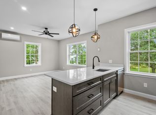 680 Union St #1A, Manchester, NH 03104