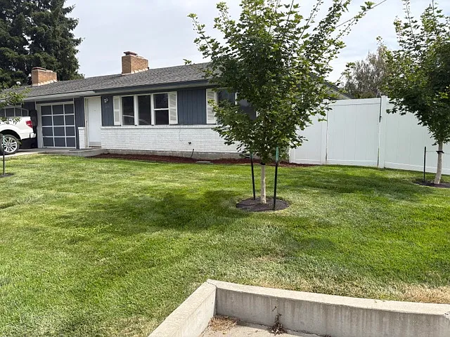 2 bed, 960 sqft, $1,500 — Photo 3
