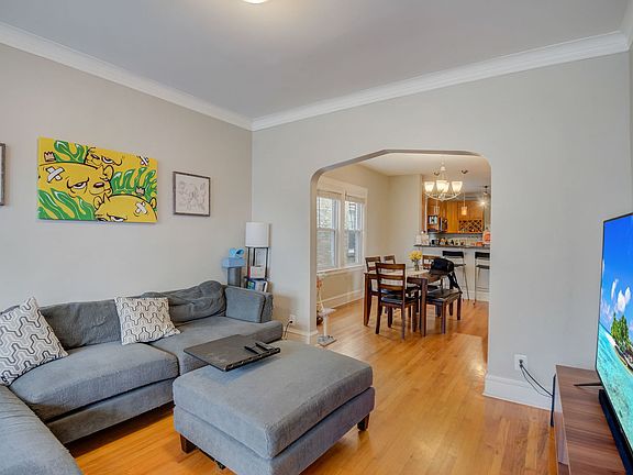3rd image of 2303 N Melvina Ave
