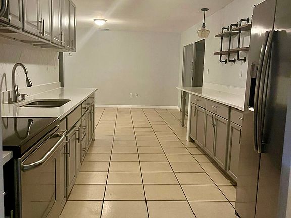 3rd image of 4518 S Cortez Ave
