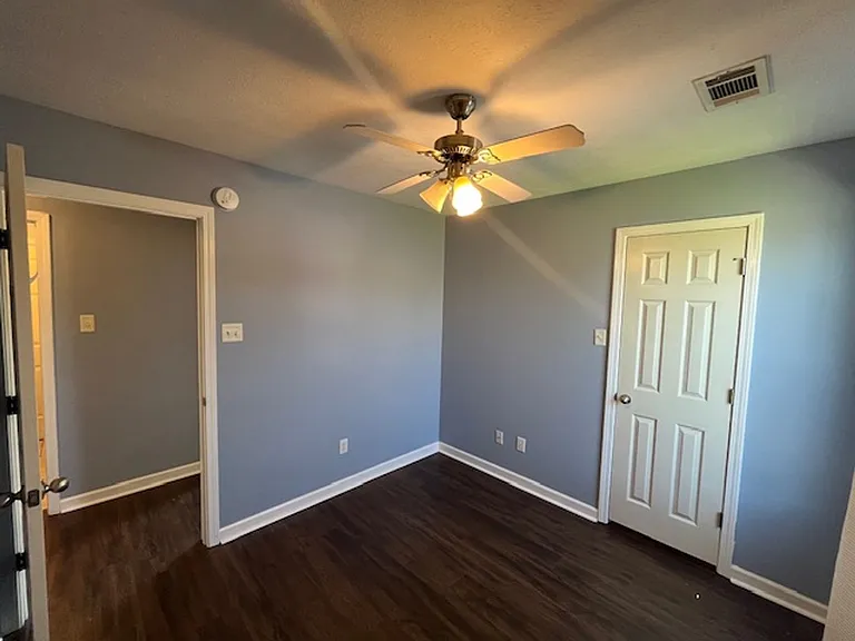 102 Rosebud Cir — Photo 37