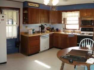 1973 E 140th St N, Grinnell, IA 50112