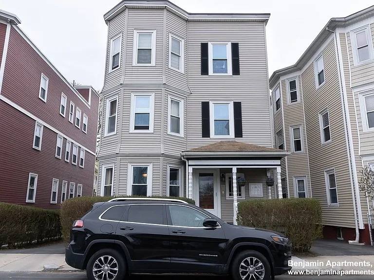 6 Bellflower St #3 — Photo 12
