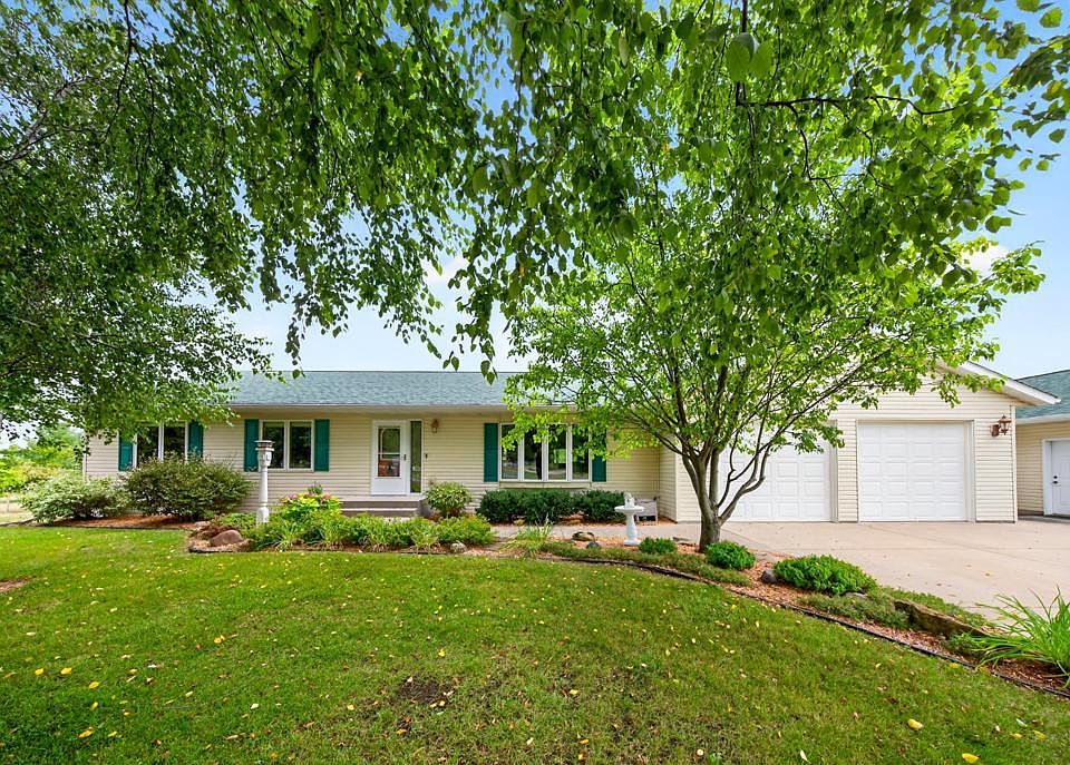 1st image of 31518 Lakeview Dr