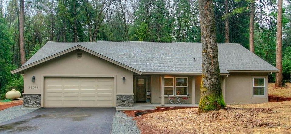2nd image of 23015 Foresthill Rd