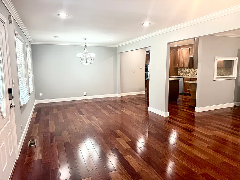 999 Payton Way — Photo 7