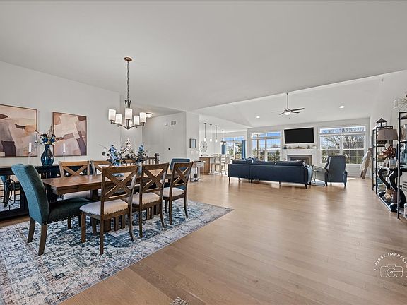 3rd image of 4N363 Norton Glen Blvd