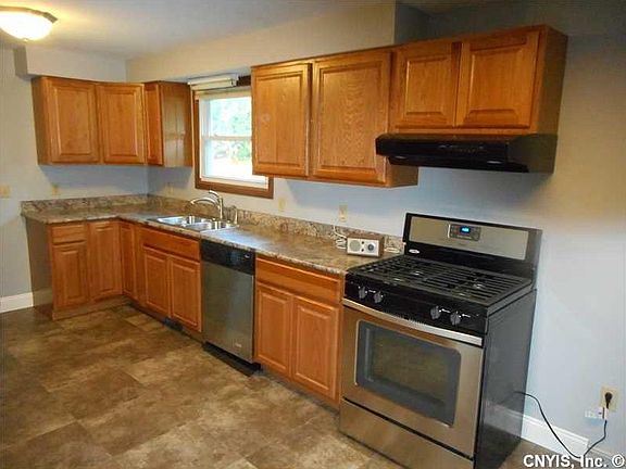 3rd image of 315 Millen Dr