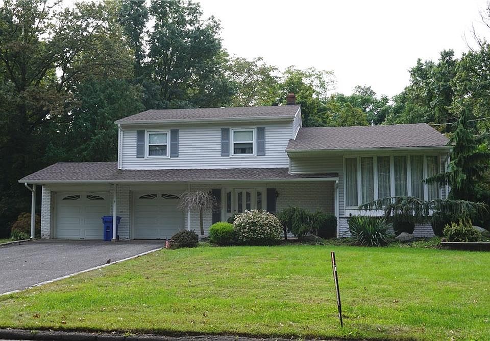 2nd image of 9 Ravine Dr