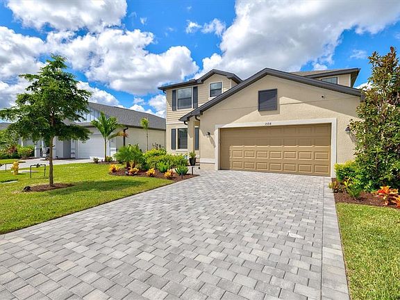 3rd image of 1598 SUNSET PRESERVE WAY