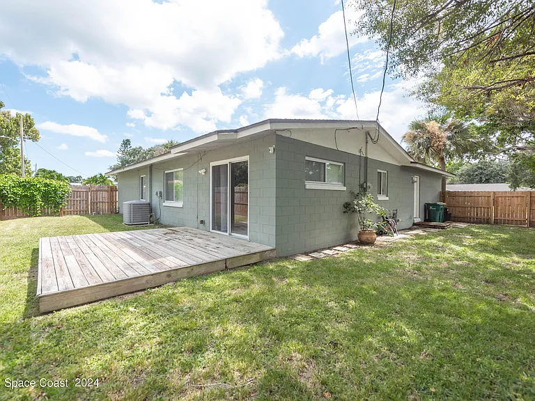 300 Nora Ave — Photo 28