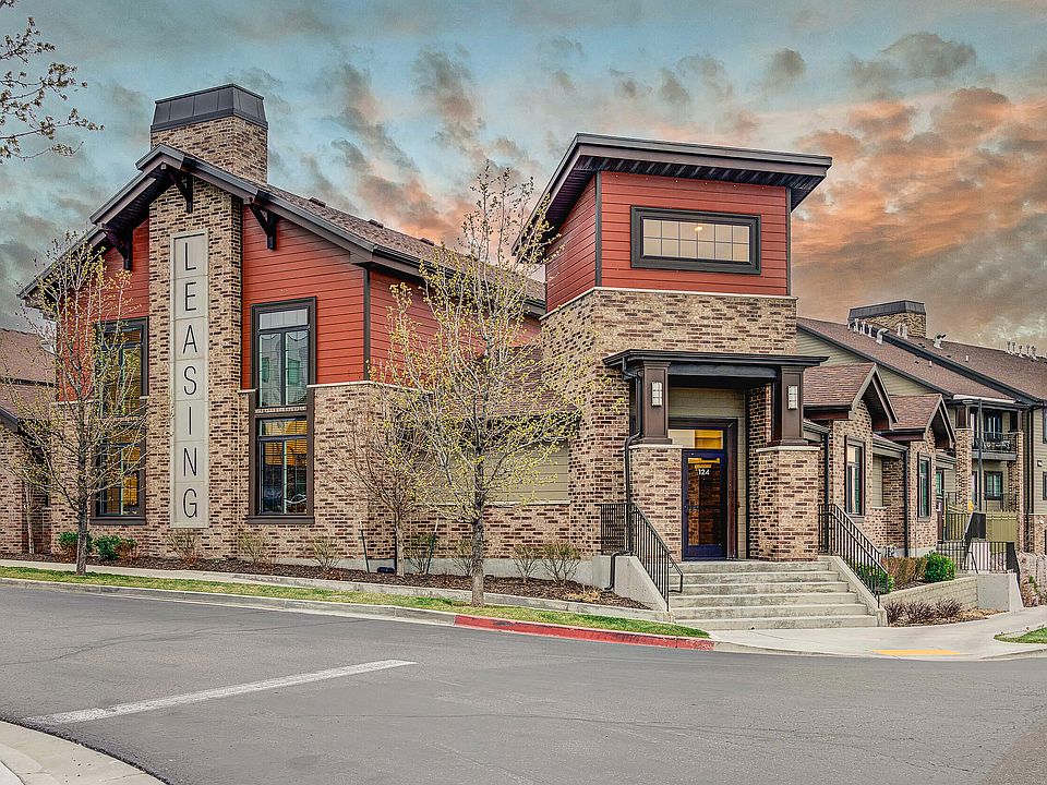Exterior Clubhouse