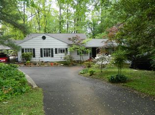 124 Orchard Cir, Oak Ridge, TN 37830