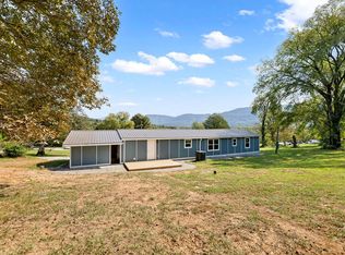 77 Hankins Ln, Pikeville, TN 37367