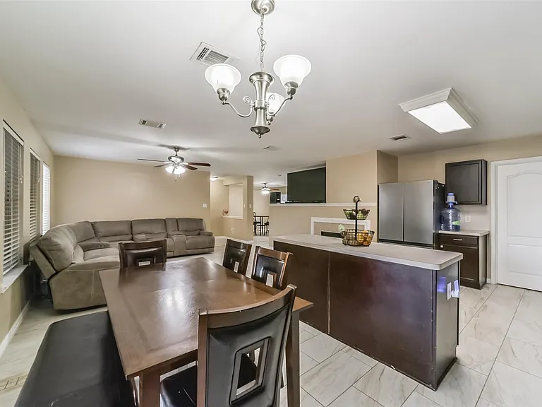 3818 Brook Garden Ln — Photo 14