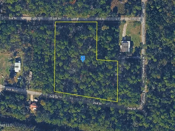 4050 2nd St, Bay Saint Louis, MS 39520