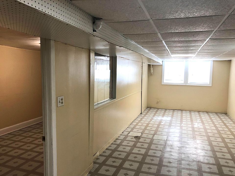 Building Photo 3