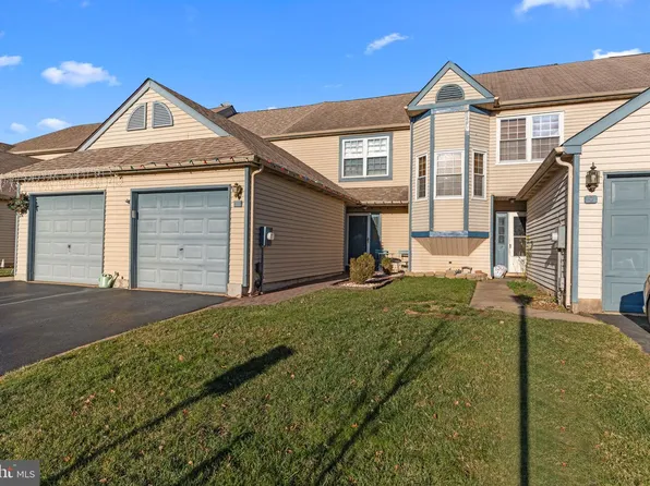 7 Laurel Ct, Hamilton, NJ 08690