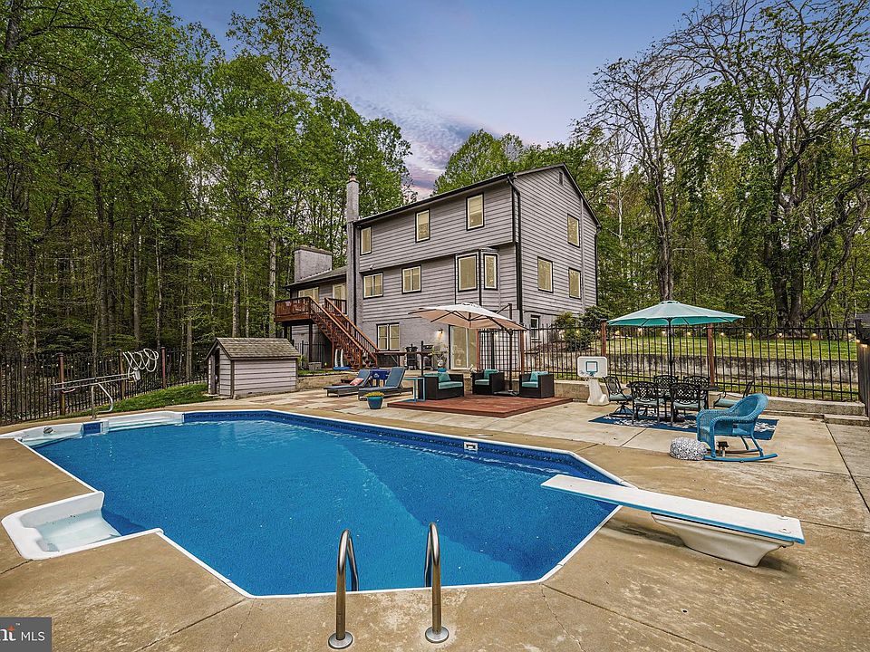 4571 Occoquan Overlook, Woodbridge, VA 22192 Zillow