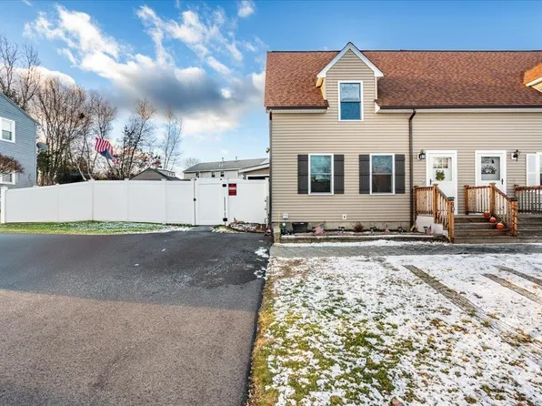 9 Tigertail Circle #L, Derry, NH 03038