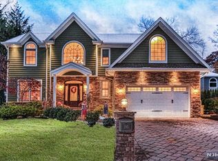 285 Magnolia Ave, Hillsdale, NJ 07642