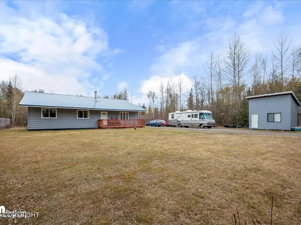 5870 W Phenix Ave, Wasilla, AK 99623