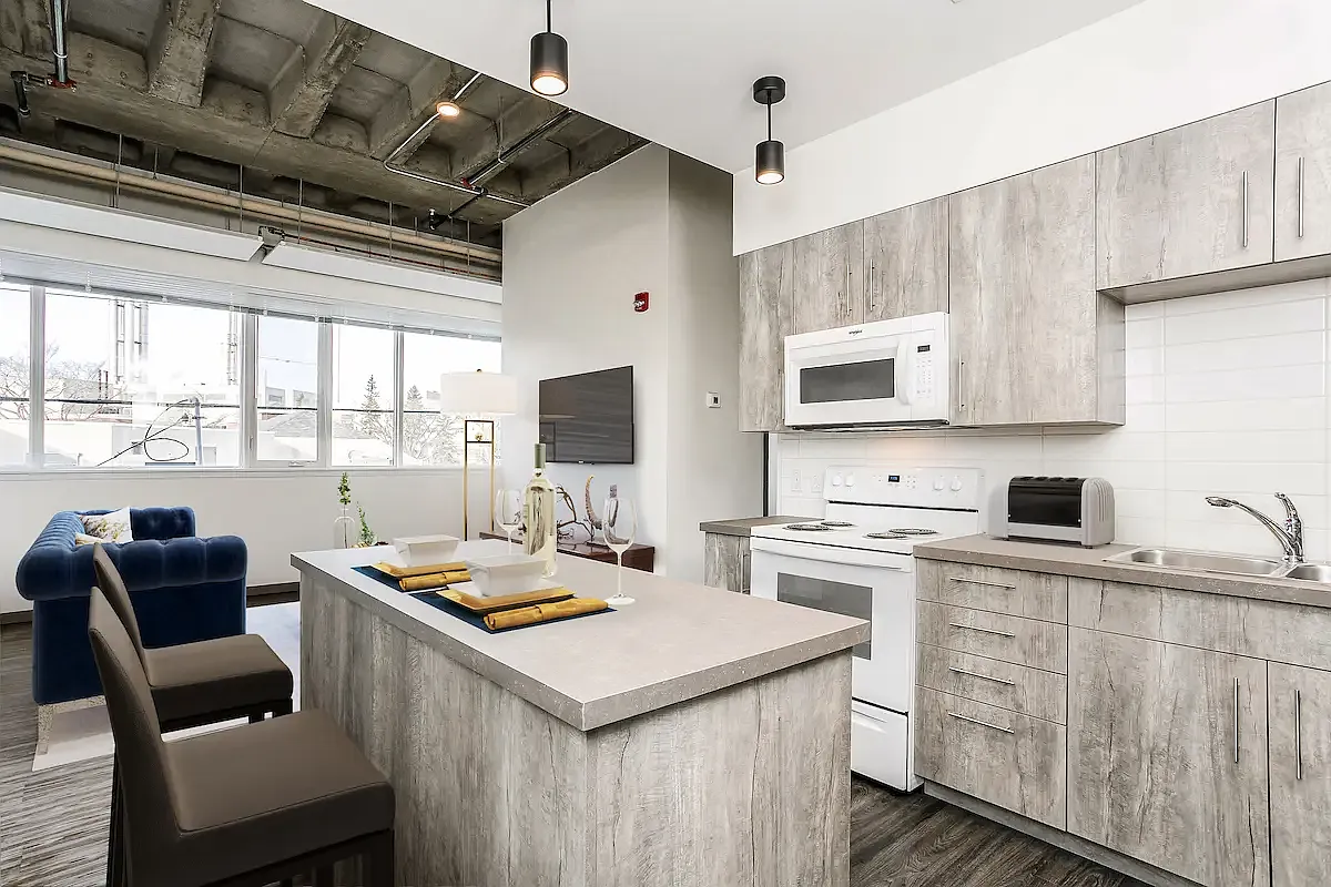 Kingsway Lofts — Photo 4