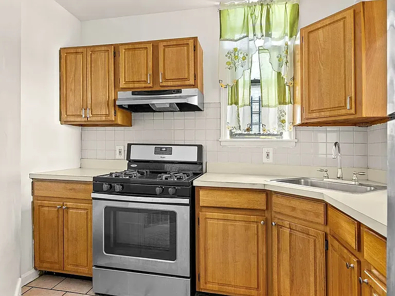 451 W 166th St #5C — Photo 10