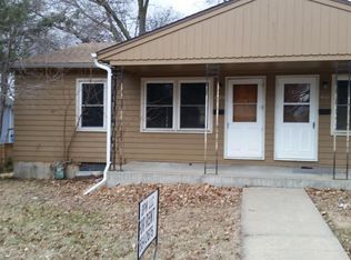 1723 SW Clay St, Topeka, KS 66604