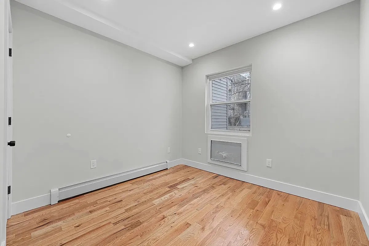 238 Wyona Street — Photo 4