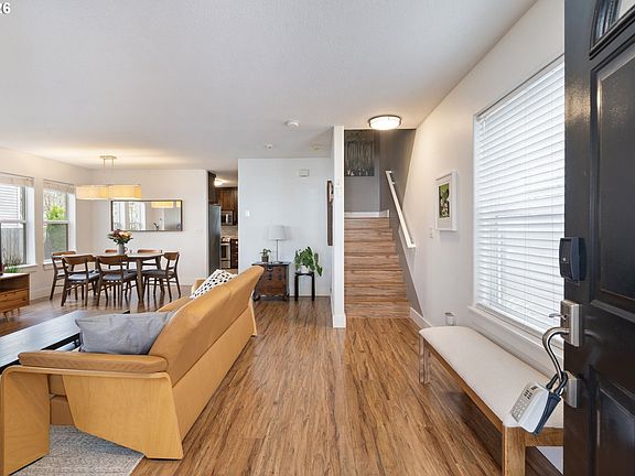 4th image of 8324 N Johnswood Dr