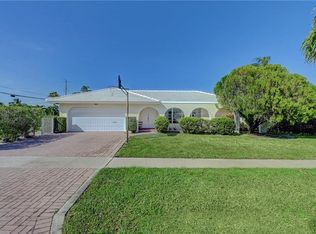 301 NE 3rd St, Boca Raton, FL 33432