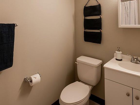 4th image of 4754 18th Ave NE APT 104