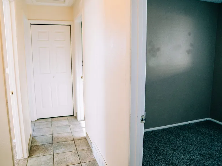 2170 W Meadow St — Photo 18