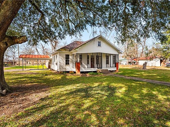 2nd image of 1905 Ruth Ford Dr