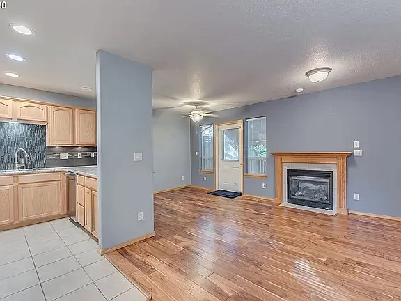 765 SE 8th Ave — Photo 6