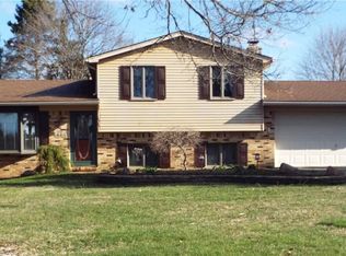 4464 Morgan Rd, Orion, MI 48359