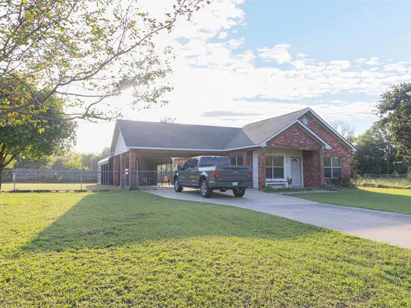 37 County Road 3111, Pittsburg, TX 75686